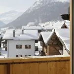 Aquila Hotell 2*